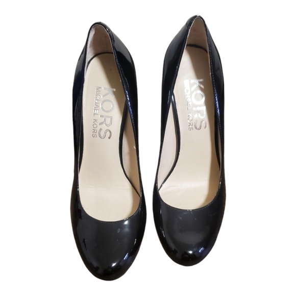 Kors by Michael Kors Black Patent Leather Almond Toe Slip on Heels Size 7M - Picture 1 of 4